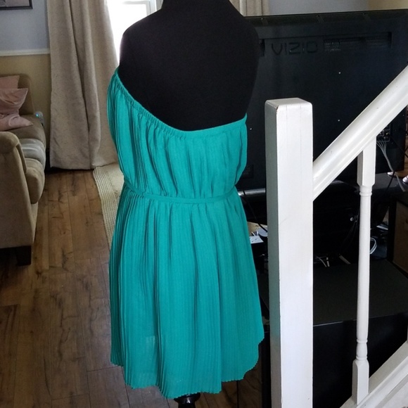 NWOT Teal Pleated Dress - Picture 2 of 6